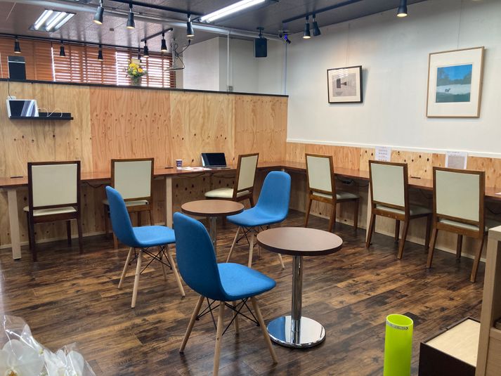 無音空間　話し声禁止 - お仕事カフェ ココリッツ