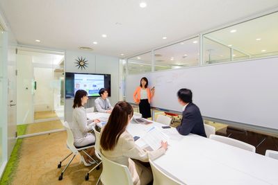 九段下の貸会議室 ナレッジソサエティ 中会議室（18名）の室内の写真