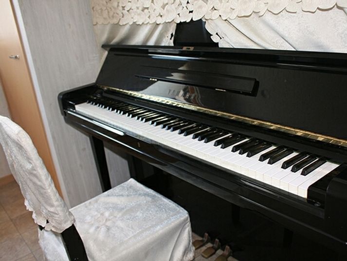 ピアノルーム - コミュニティスペースUrara　福岡・春日原