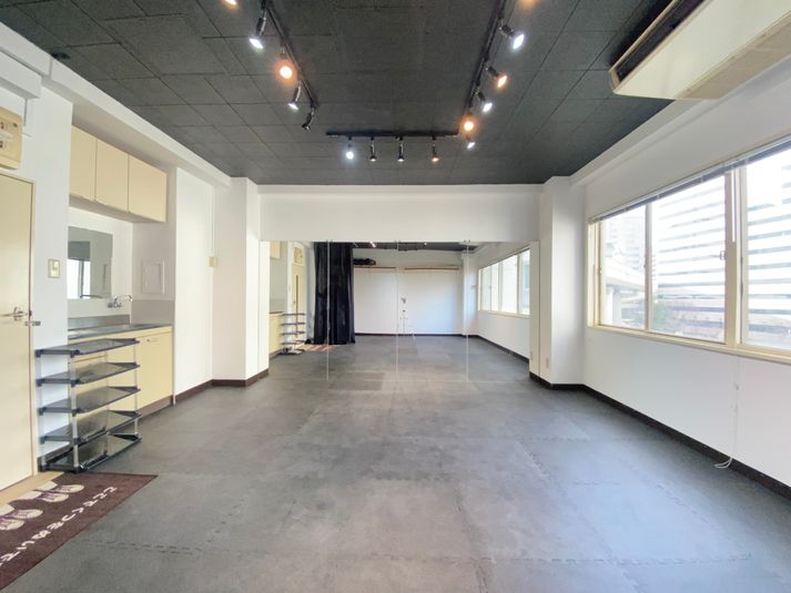 お気軽スタジオ梅田西 - スタジオファシル