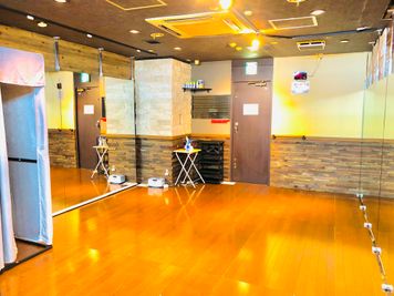 レンタルスタジオLush川崎 【川崎駅徒歩4分】ダンスができるレンタルスタジオの室内の写真