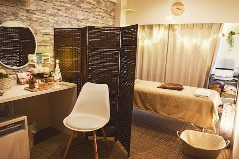 【マッサージやセラピーに！】レンタルサロンLINK BOX - レンタルシェアサロン LINKBOX