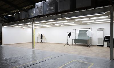 天井高247cm - 商品撮影スタジオRIG 撮影スペースの室内の写真