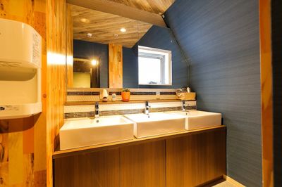 3F　女性専用洗面所 - ゲストハウス神戸なでしこ屋 個室コワーキングスペースの設備の写真