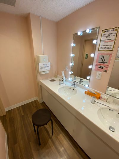 テレワーク専用ルーム - ネットカフェココネ