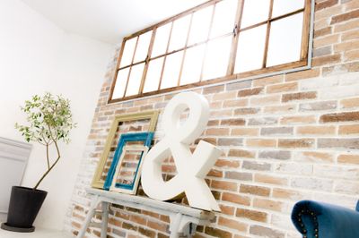 手持ち可能なアートフラワーも豊富です - Mystudio柏の葉 セルフ撮影フォトスタジオの室内の写真