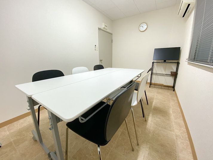 うめきた会議室308(最大6名) - 共栄実業(株)　幸福相互ビル