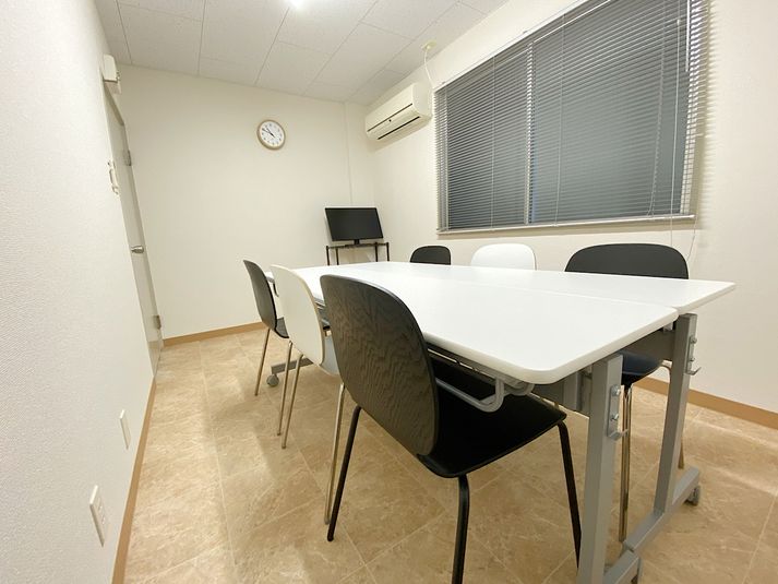 うめきた会議室308(最大6名) - 共栄実業(株)　幸福相互ビル