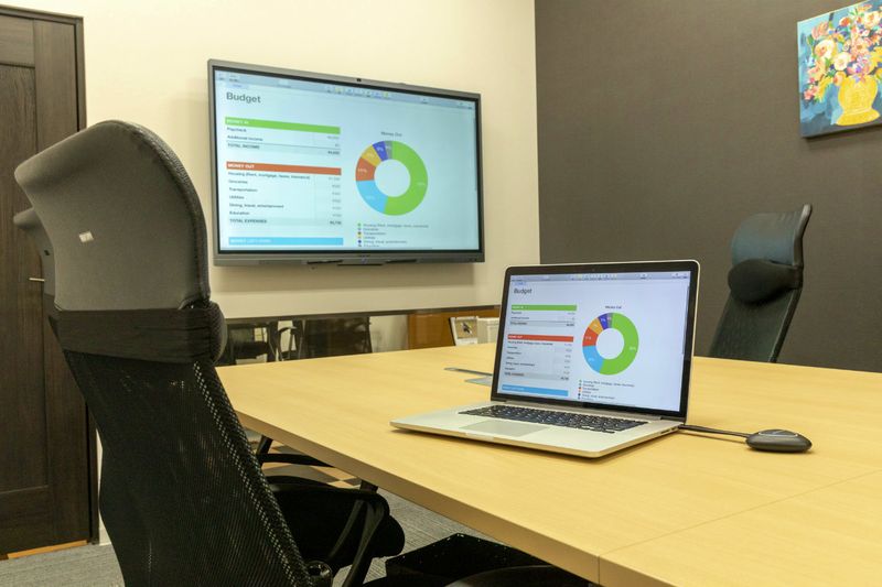 8名用　会議室 - BIZcomfort　静岡