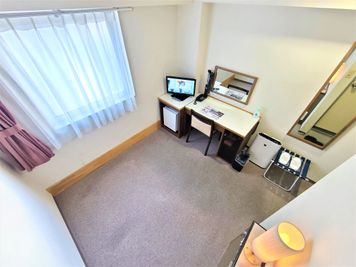 ホテルアスティア名古屋栄 テレワーク・プライベート個室Eの室内の写真