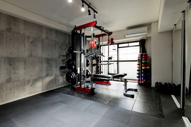 【梅田ドンキホーテ徒歩3分】SKYレンタルフットネスジム梅田 - SKYレンタルフットネスジム梅田