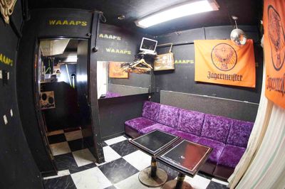 更衣室もございます。 - レンタルスペースWAAAPS ダンスレッスン＆音楽活動に最適の室内の写真