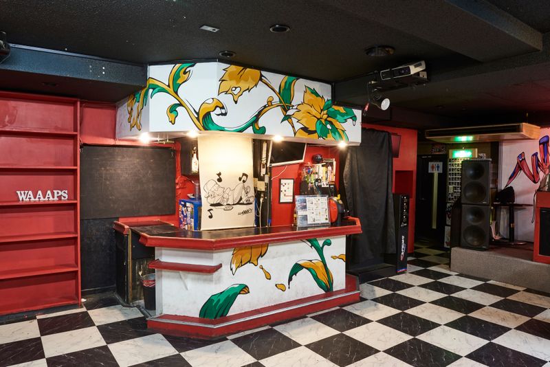 ダンスレッスン＆音楽活動に最適 - レンタルスペースWAAAPS