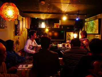 店主と平田輝氏でデュオライブ！ - ライブスペース中野ピグノウズ（防音・グランドピアノ・ドラム他） Bar丸ごと貸し切りライブ＆パーティー！グランドピアノ・ドラムの室内の写真