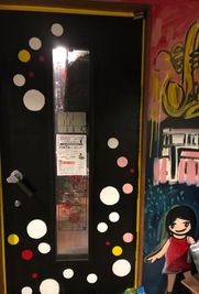 ライブスペース中野ピグノウズ（防音・グランドピアノ・ドラム他） Bar丸ごと貸し切りライブ＆パーティー！グランドピアノ・ドラムの入口の写真