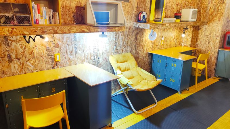 3F DIYスペース - レンタルスペースビル ドロンバ