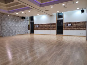 屋内スポーツ施設向けの衝撃吸収性 床材の新商品！！
東リ アリーナフィット仕様☆ - レンタルスタジオ BigTree  和泉和気店B＆Cルーム 和泉和気店　B＆Cルームの室内の写真