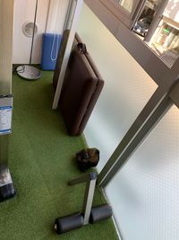 窓も開きます。換気はバッチリ！ - レンタルジム　パーソナルに最適 レンタルジム&スペース　広尾　恵比寿 閑静な住宅街GYMの室内の写真