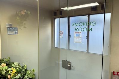 喫煙スペースあり - 三宮ベンチャービル 貸し応接室・会議室のその他の写真