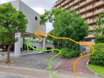 デイサービス様の横にある階段もしくはスロープで上がり

 - レンタルスタジオ BigTree  和泉和気店B＆Cルーム 和泉和気店　B＆Cルームの室内の写真