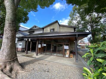 愛華荘　外観 - 京都会議室 心華寺 愛華荘2階 2/3区画の外観の写真