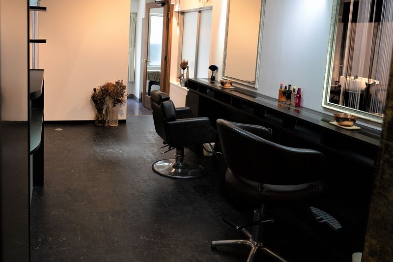 フリーランス　面貸しサロン2 /ヘア/メイク/ネイル - レンタルシェアサロンUZI銀座