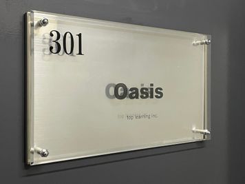 入り口看板

301　Oasis
 - Oasis オアシス  301の入口の写真