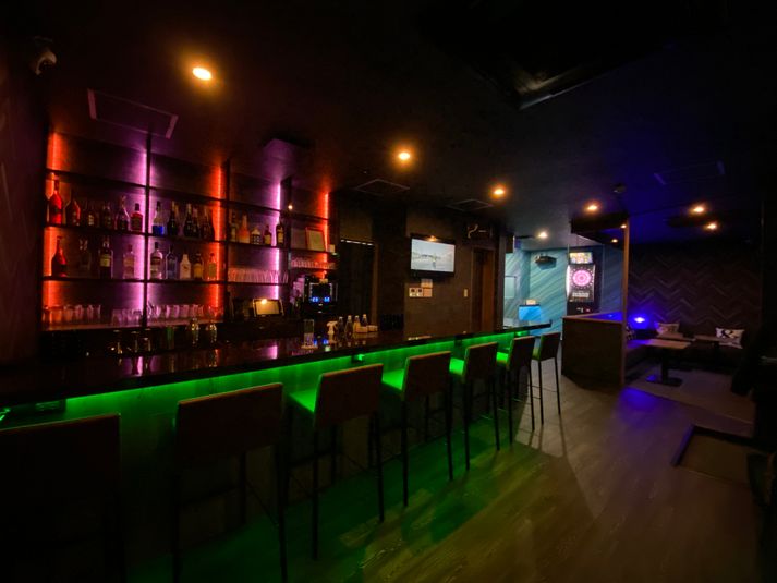 姫路駅から徒歩圏内♪落ち着いた雰囲気が大人気の隠れ家的なBar - Bar LEON