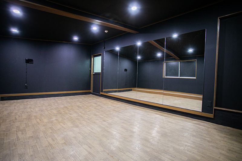 NEOVOX - NEOVOX心斎橋店