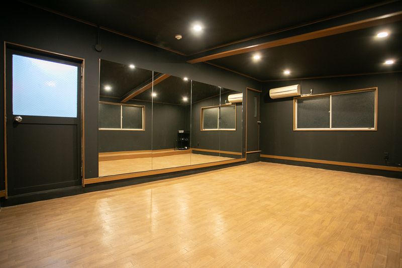 NEOVOX - NEOVOX心斎橋店