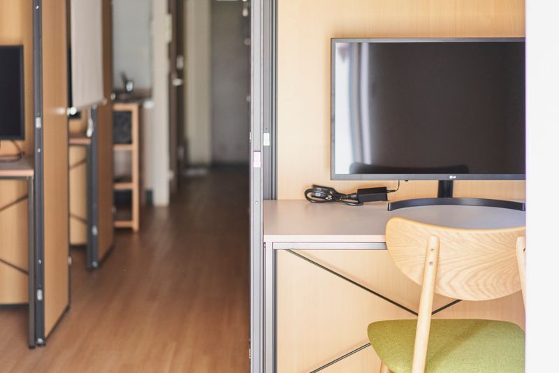 集中デスク - 大阪会議室 ハレオフィス新大阪店