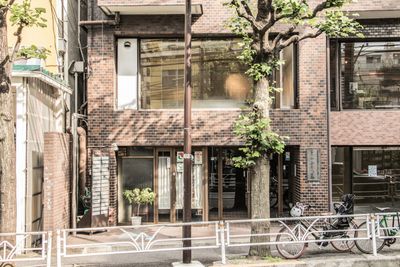 マンションの入口から入っていただき2Fまでお越しください。 - 代官山5分・渋谷7分 CLUB HOUSE byPSC #1の外観の写真