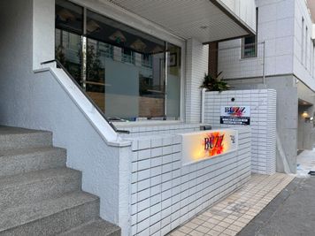 レンタルスタジオ　STUDIO BUZZ 六本木 Cスタジオの入口の写真