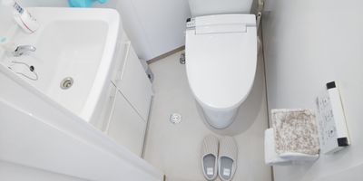 ウォシュレット付のトイレ - レンタルスペースひだまり 会議/教室/サロン/撮影/ヨガの室内の写真