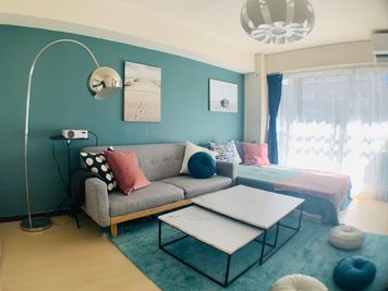 たこ焼き機やお鍋パーティーもできます！ - パーティールーム【HARU】 HARU新宿1stの室内の写真