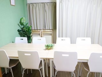 北千住FRIENDS IX 安い・綺麗・明るい会議室！様々な用途でご利用いただけます。の室内の写真