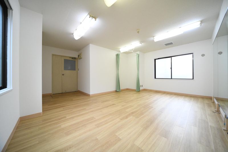 千葉 ダンススタジオ NFレンタルスタジオ千葉1号店 - 千葉 ダンススタジオ ジュメイラ千葉（旧ソリッドリファイン千葉）