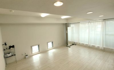 東南向き二面採光です。 - スタジオ白猫屋　青葉台店 白猫屋青葉台店配信可能レンタルダンススタジオの室内の写真