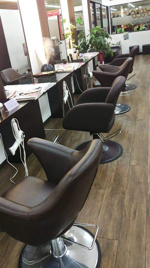 サロンスペース - ヘアカラーガーデンズ宮内店