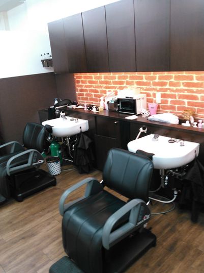 サロンスペース - ヘアカラーガーデンズ宮内店