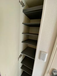 大人数でのレッスンも、シューズボックスが大きいので余裕が生まれます！ - スタジオ白猫屋　青葉台店 白猫屋青葉台店配信可能レンタルダンススタジオの室内の写真