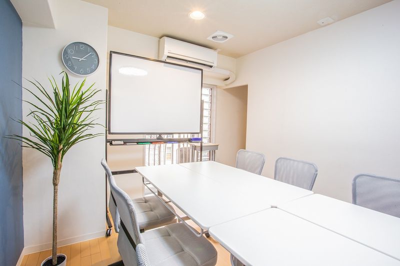 コモンズ会議室 新宿高島屋前２ - 新宿ライオンズ