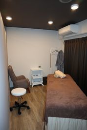 施術ルーム (レンタルサロンBlanco 伏見店） - レンタルサロンBlanco　 salon Blanco伏見店【A】の室内の写真