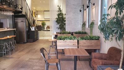 グレイドパーク恵比寿（旧：EBISU SHOW ROOM） テレワークシートF（カウンター席）【閉店】の室内の写真