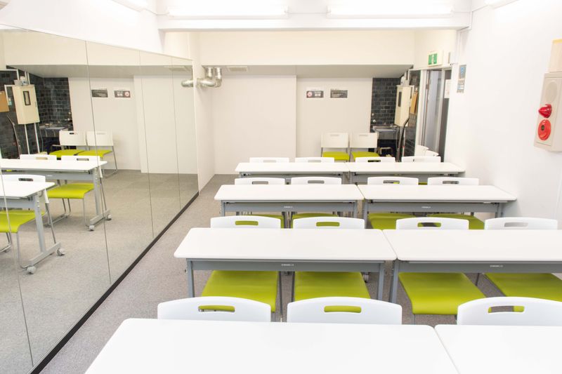 貸会議室・研修・撮影 - ブルースペース神田（貸スペース）