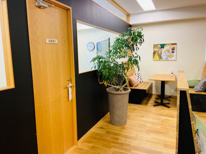 会議室2（天窓空き） - GOODOFFICE有楽町