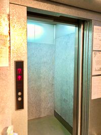 ビル７階が当館となります - フィアルサロン【渋谷／表参道／南青山】🎹ピアノ📶高速WIFI 防音室C(P)【電子ピアノ】WIFI即決のその他の写真