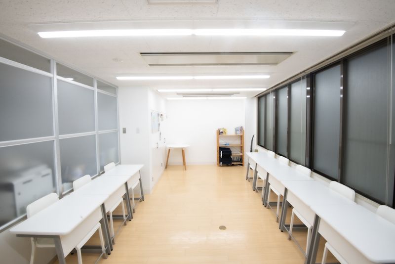 15名まで可！清潔で静か、使いやすい左側部屋 - 難波CITY南館前多目的スペース