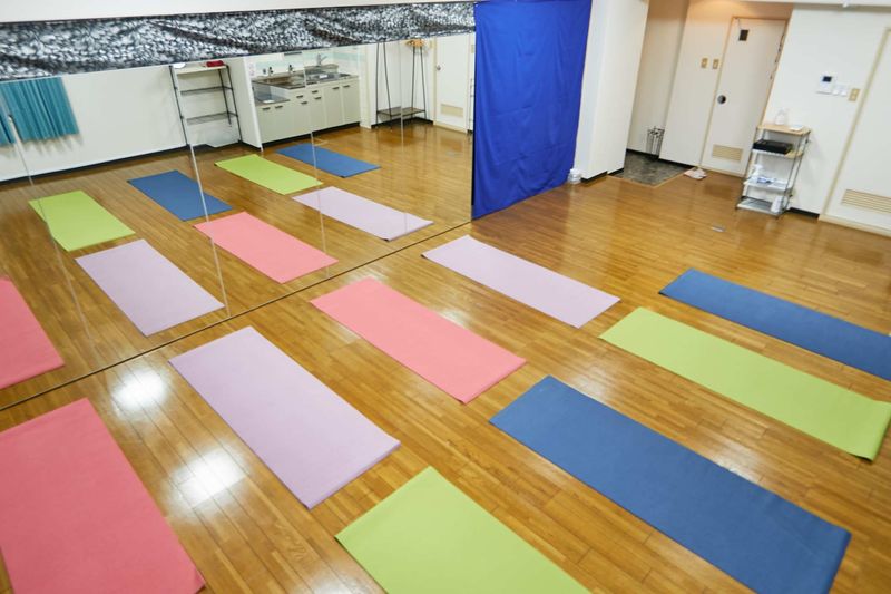 ダンス、バレエ、ヨガができる - レンタルスタジオアルル上本町