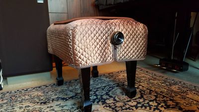 背もたれ無し椅子（背もたれ有り椅子も有り） - グランドピアノサロン 風の音 ２台ピアノ利用（３名様以上）の設備の写真